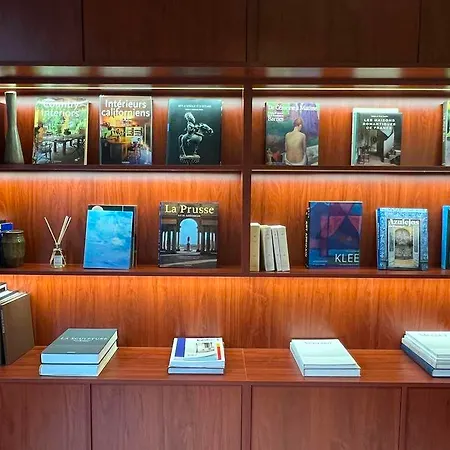 Marguerite 3* パリ