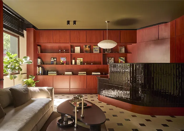 Marguerite Otel