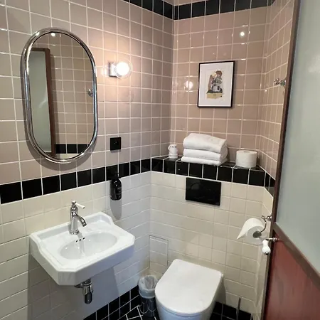 Marguerite Hotel